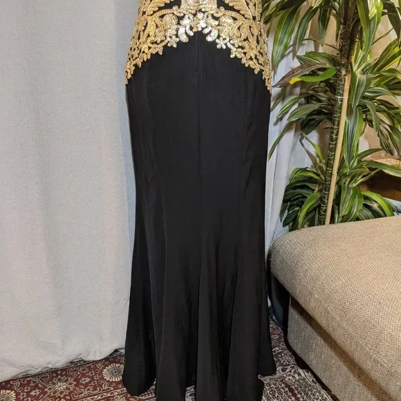 Tadashi Shoji Black and White Dress with Gold Accents - Picture 11 of 16